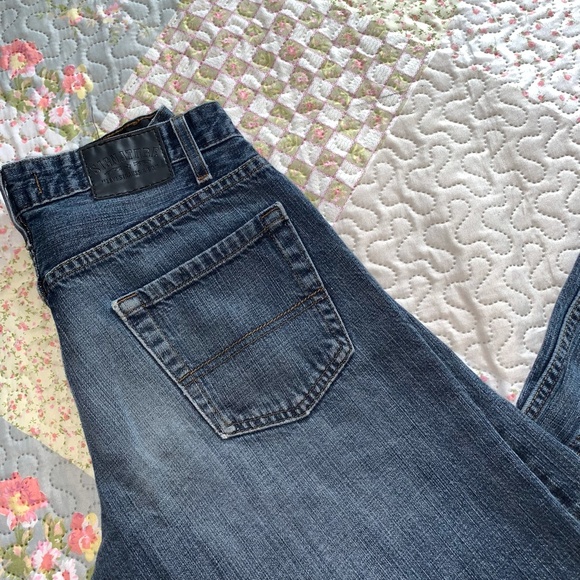 Levi's High Rise Bootcut Jeans - Picture 8 of 10